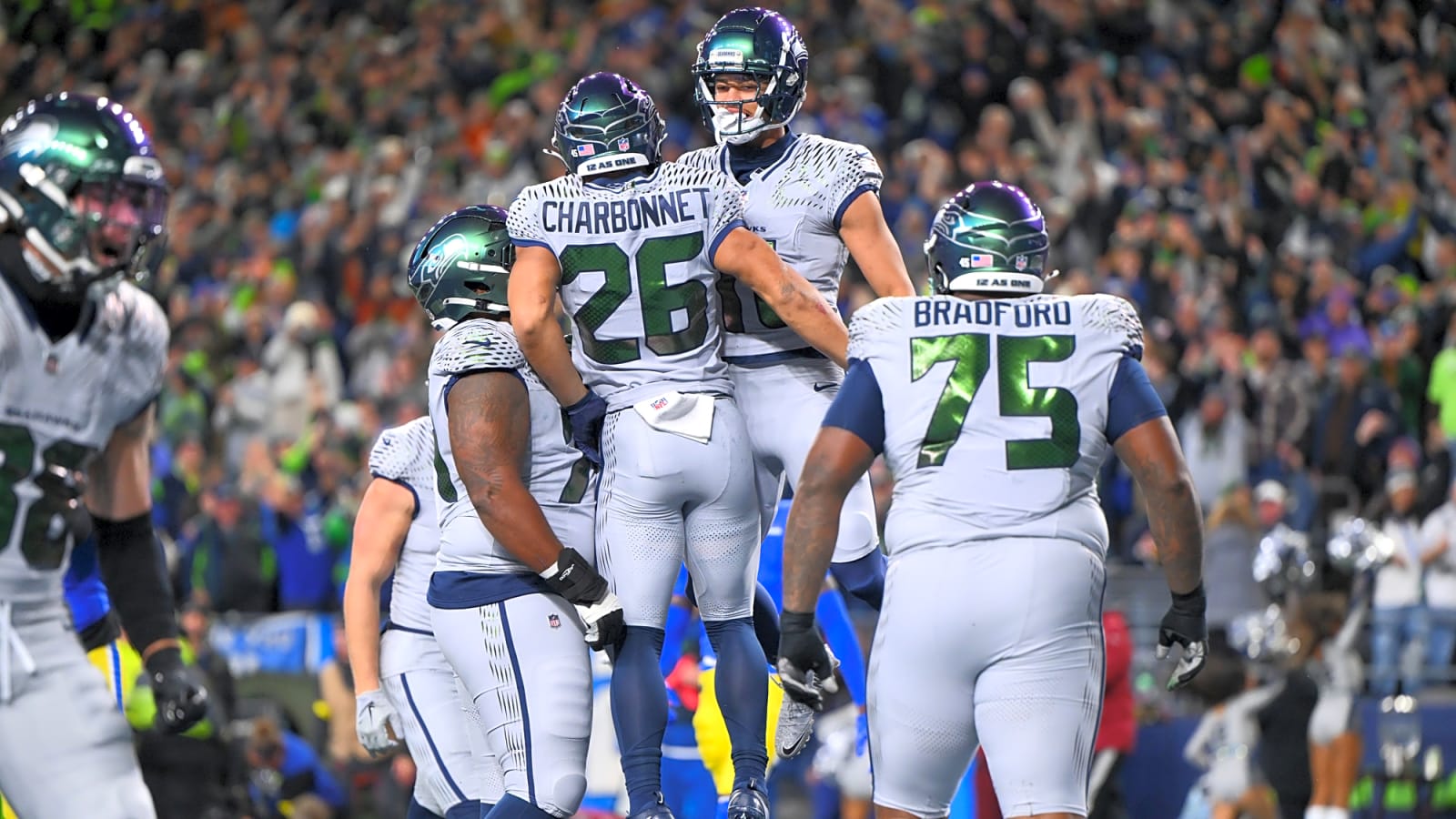 Seahawks converted the ‘craziest ever’ 2-point conversion on ‘TNF’
