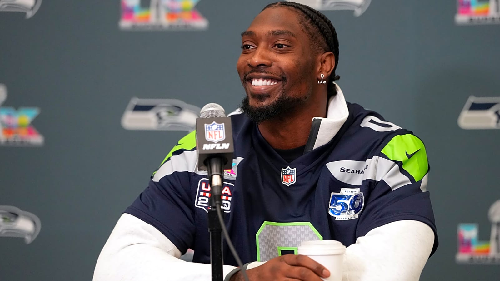 Seahawks OLB DeMarcus Lawrence Considering Retirement