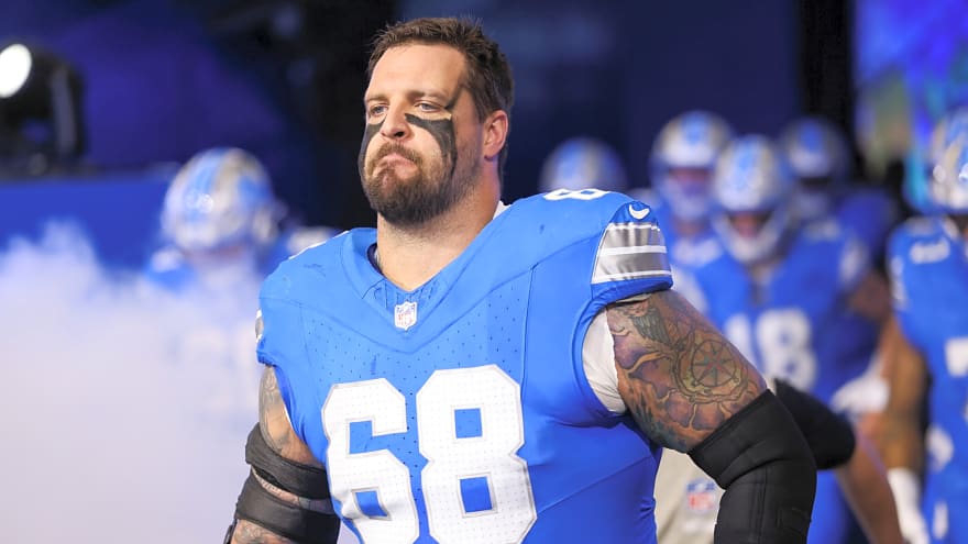 Lions LT Taylor Decker Returning In 2026