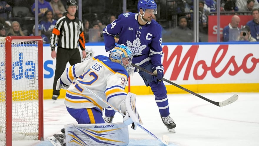 Auston Matthews says there’s no excuse for Maple Leafs’ third-period collapse vs. Sabres