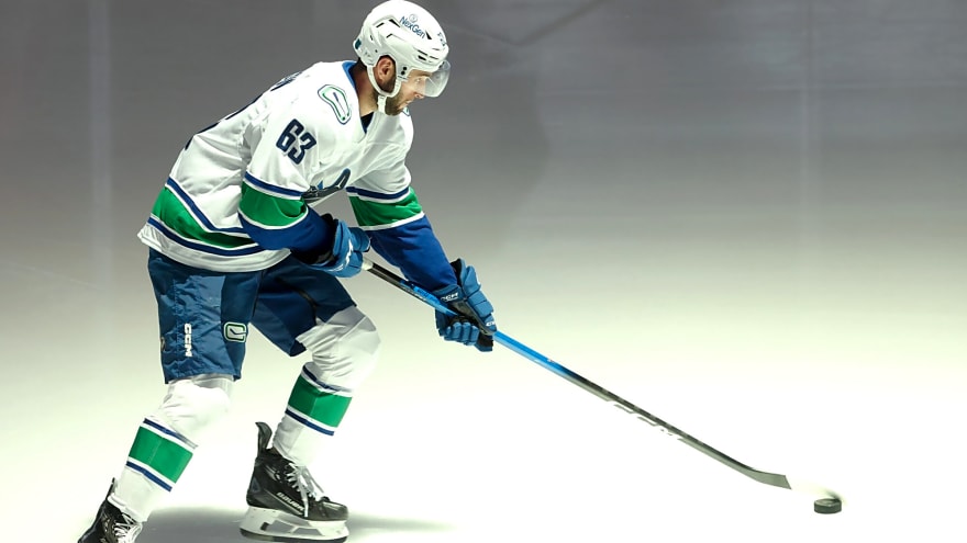 ‘He commands the room’: Canucks’ Sasson gives high praise to Johnson and Sedins
