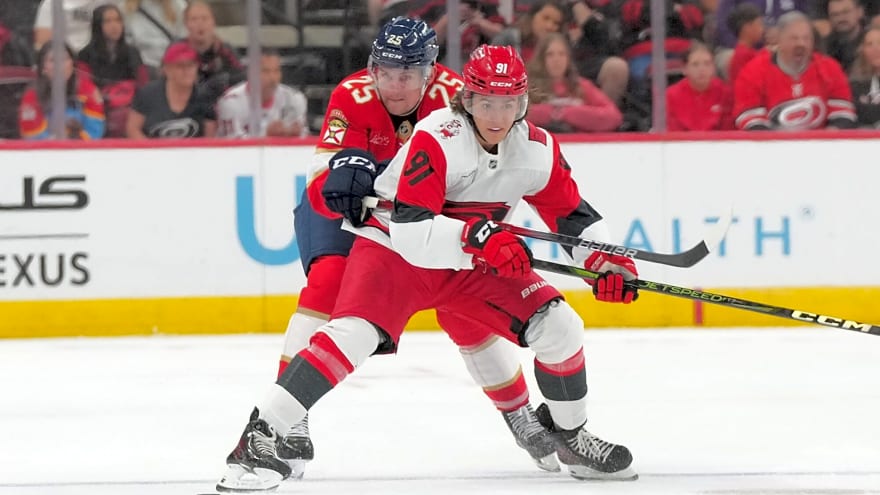 Hurricanes sign Ronan Seeley to one-year contract