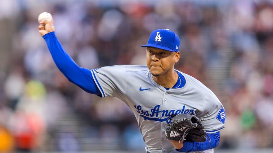 Milwaukee Brewers: former relief pitcher signs with NL rival for 2026 season