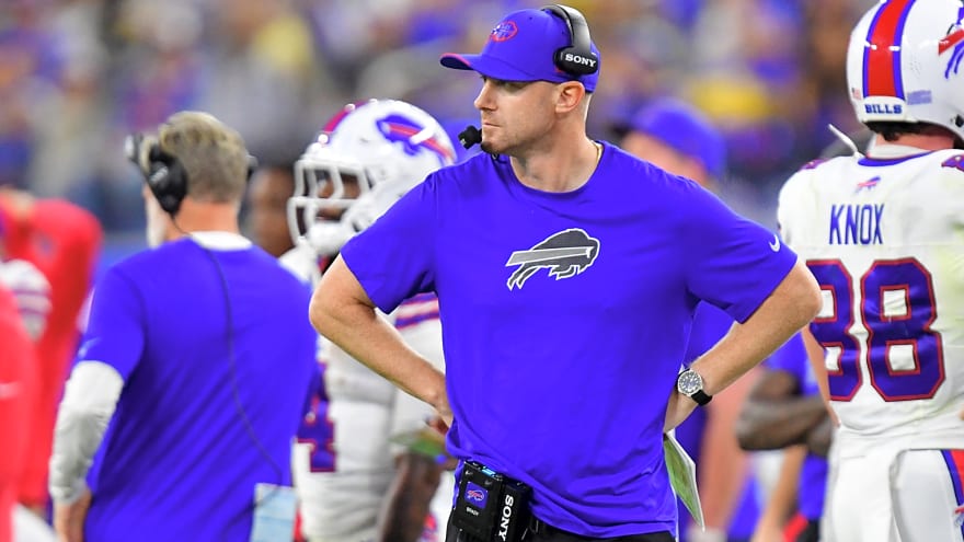 'That’s Crazy to Me': Ex-Bills RB Slams Joe Brady for Publicly Criticizing James Cook’s Fumbling Issues