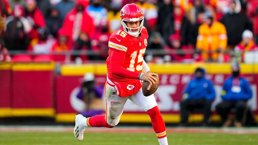 Former NFL QB breaks down why Patrick Mahomes could easily start Week 1 after a viral video has the league on notice