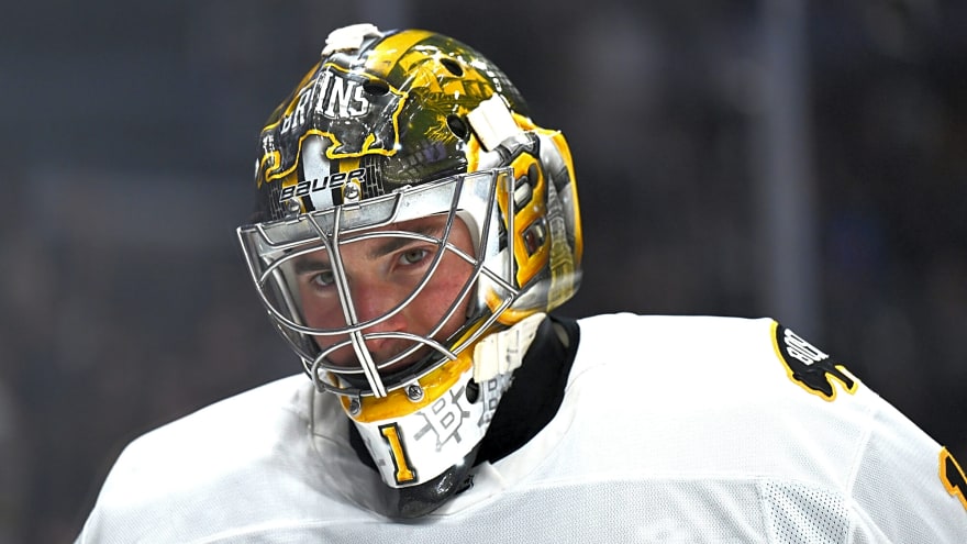 Bruins’ Jeremy Swayman deserves serious Vezina Trophy love early