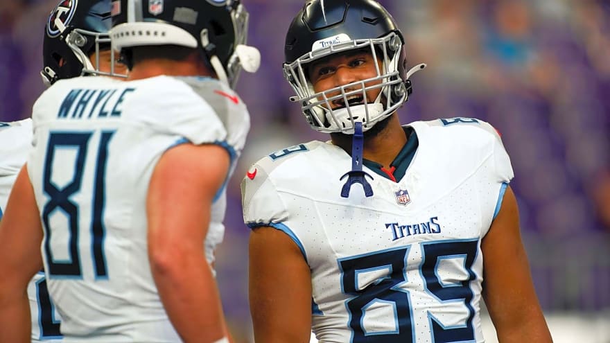 Kansas City Chiefs sign tight end to practice squad after hosting several free agents for tryouts following 53-man roster cuts