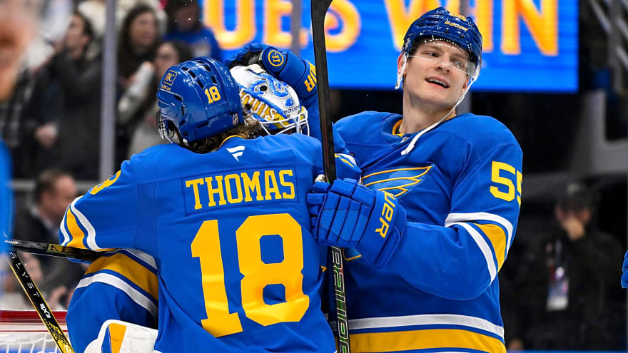 Report: Blues tell teams Parayko, Thomas off the market for trades