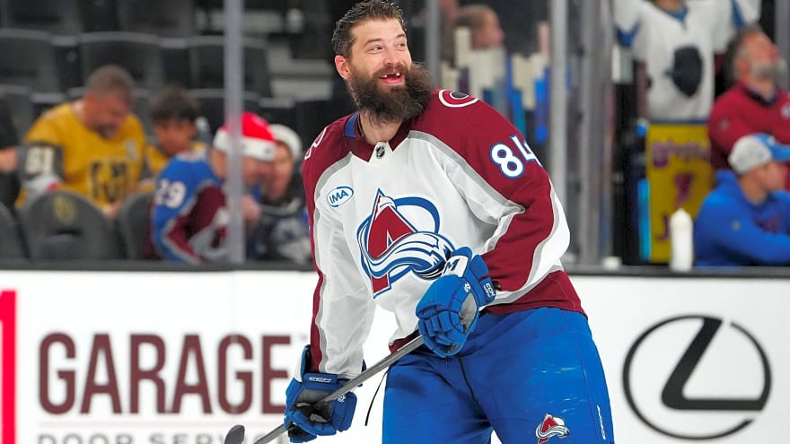 Avalanche’s Brent Burns sets second-longest NHL iron man streak