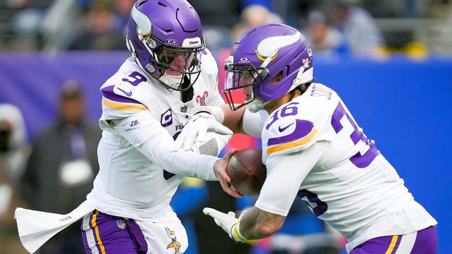Minnesota Vikings projected depth chart going into mandatory minicamp highlights fascinating battles at crucial positions