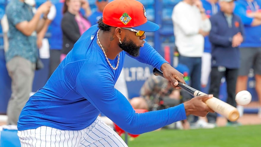 Mets’ new center fielder Luis Robert Jr. impresses with 115-mph batted ball: ‘When he’s healthy, the numbers are going to be there’