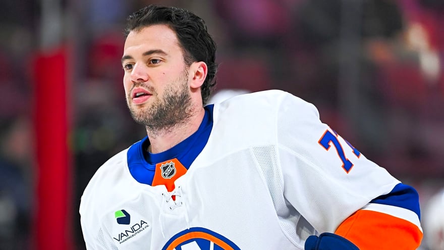 Islanders’ DeAngelo out with lower-body injury; Pulock a game-time decision