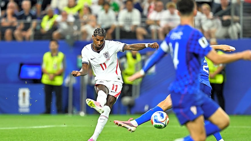Chelsea tipped for shock £40m Premier League raid to sign versatile attacker