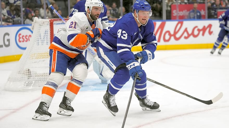 Instant Reaction: Maple Leafs play uninspired hockey in 4-1 loss to Islanders