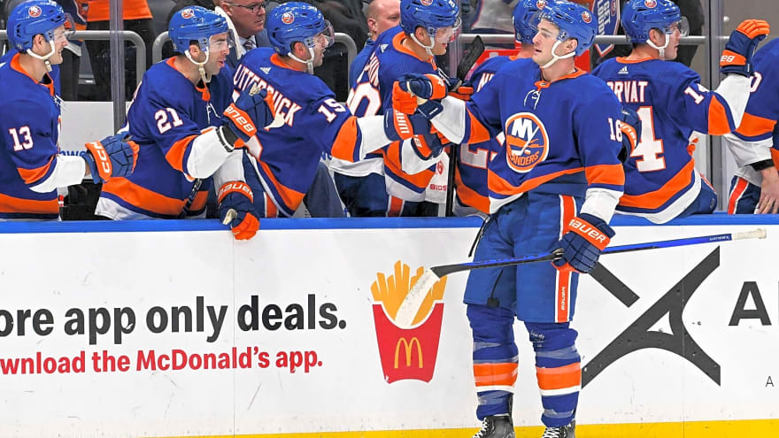 Islanders sign Liam Foudy, Julien Gauthier to one-year contract extensions