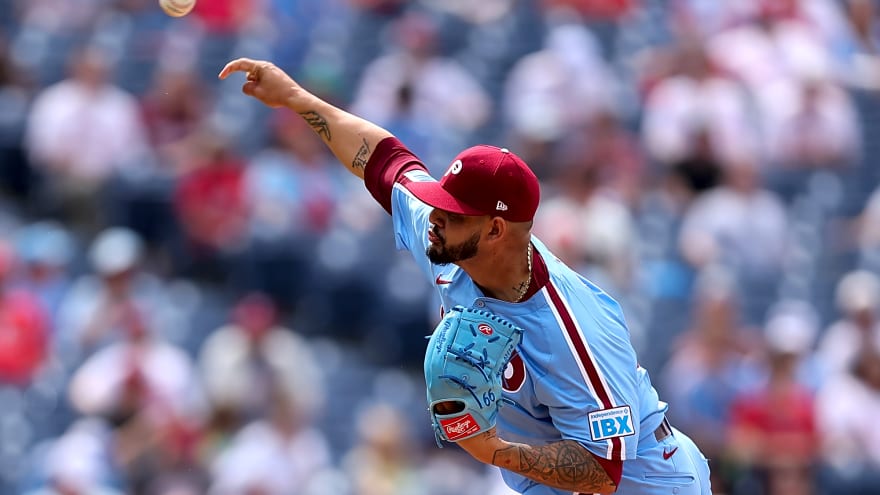 Nine-year MLB veteran Jose Ruiz signs in Japan