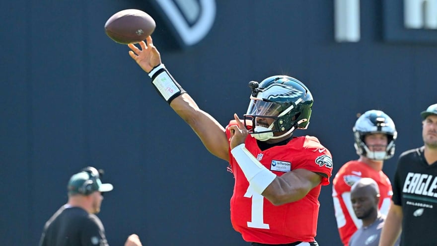 Jalen Hurts’ training camp highlights show more creativity than Eagles’ entire 2025 offense