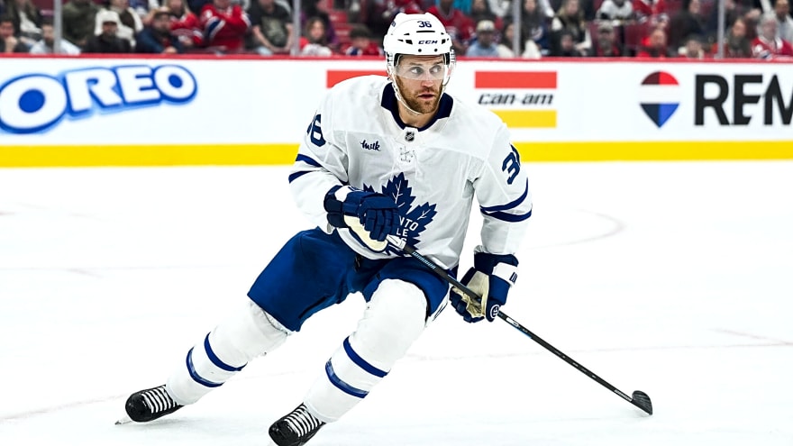 Report: Maple Leafs place Dakota Mermis, Cole McWard on waivers