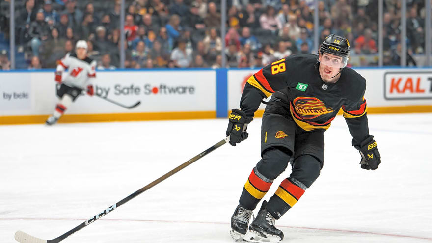 Canucks in trade talks with teams about Drew O’Connor: report