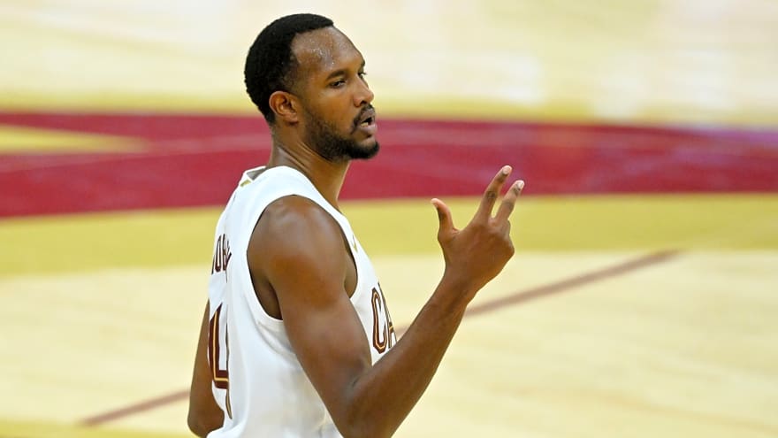 Cavs lose Evan Mobley to calf strain, out 2-4 weeks