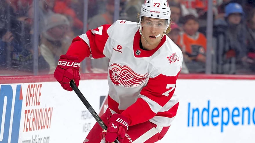 Report: Edvinsson still intending to attend Red Wings camp even without contract