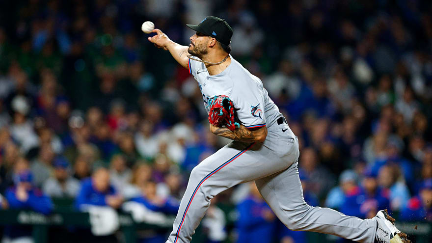 Marlins reliever to undergo flexor surgery