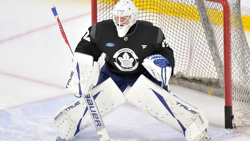 John Chayka expresses belief in Sergei Bobrovsky’s abilities following poor start vs. Kraken