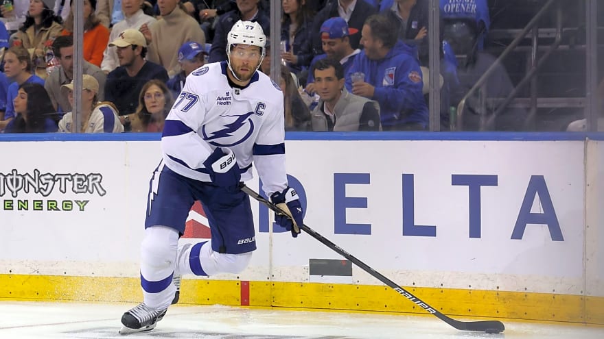 How much pressure are the Lightning under?