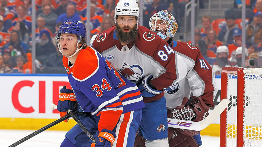 Oilers hometown kids Dach and Savoie heat up at the perfect time before the playoffs