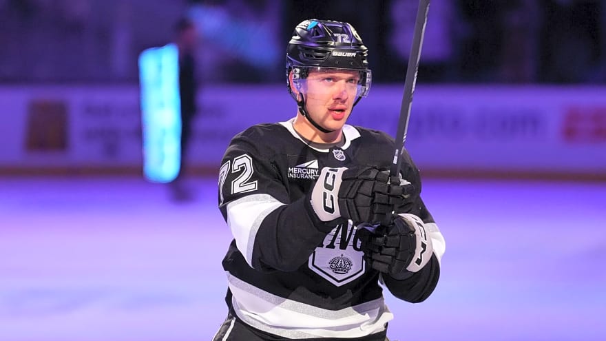 Kings’ Panarin says jersey color schemes affect which teams he wants to play for