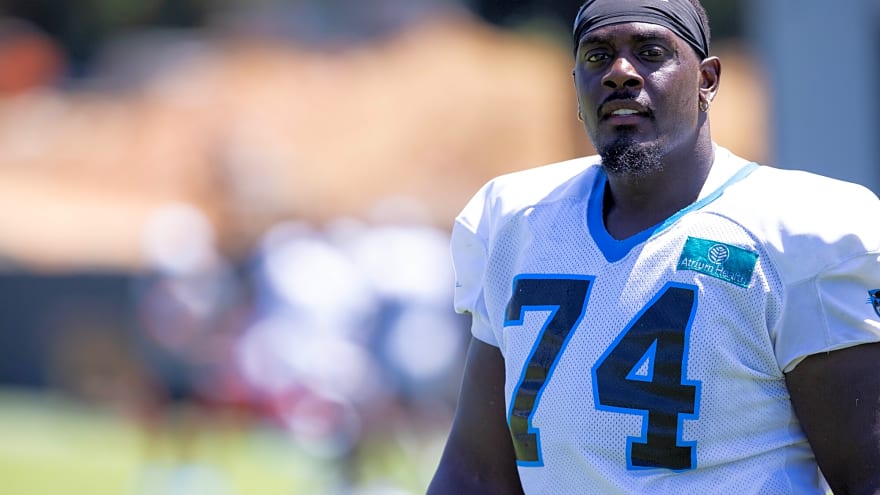 Sam Roberts claims Chris Jericho is the masked man behind Vision&#39;s recent success