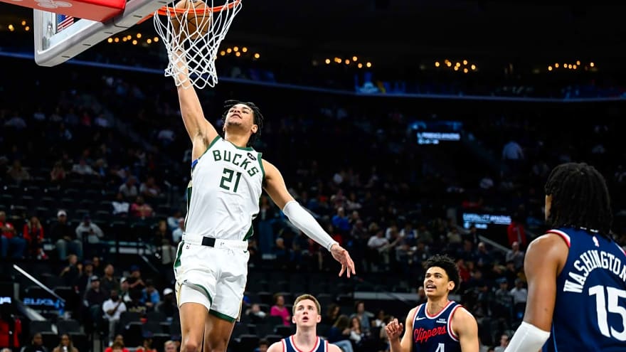 Bucks sink to historic low after 33-point blowout loss to Kawhi Leonard, Clippers