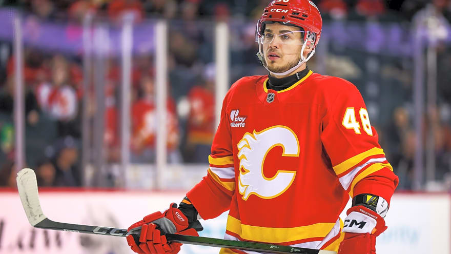 What should the Flames do with Hunter Brzustewicz?