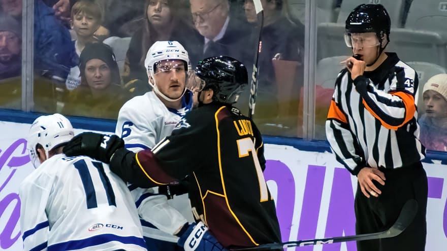 Artur Akhtyamov stops 26 shots, Marlies drop Game 3 to Cleveland