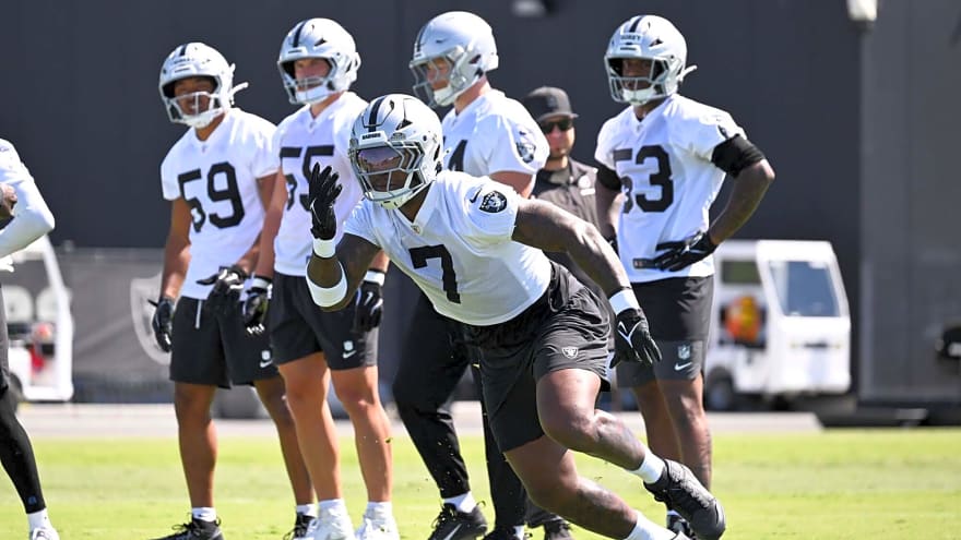 Las Vegas Raiders make some peculiar salary cap moves with new players on their roster, and the timing tells a story
