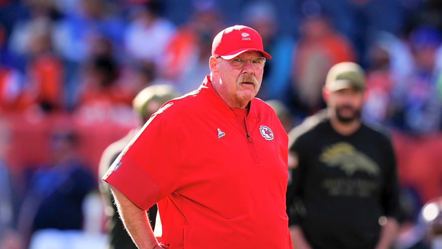 Kansas City Chiefs Andy Reid Unhappy With Refs After 10 Penalty Game On Thanksgiving