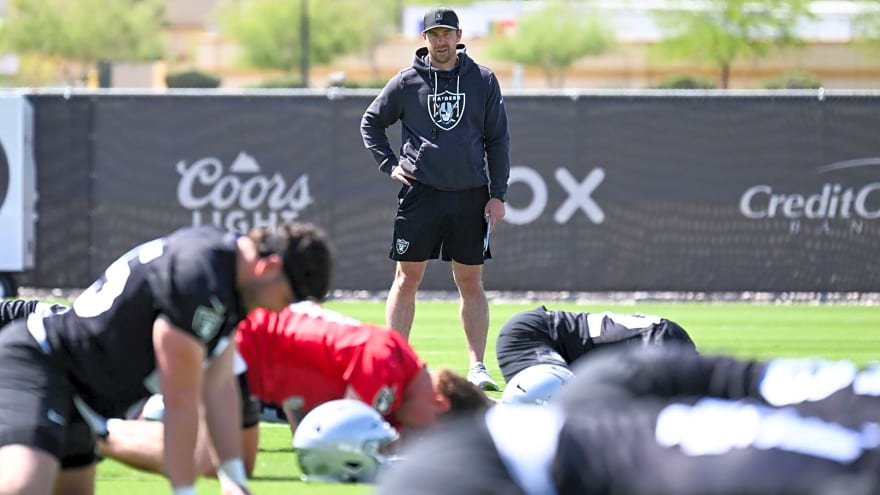 Las Vegas Raiders were seen doing something that doesn’t make much sense while at practice during rookie minicamp