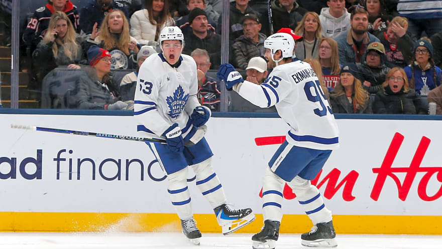 Craig Berube praises Easton Cowan for ‘ice water in his veins’ after win vs. Blue Jackets