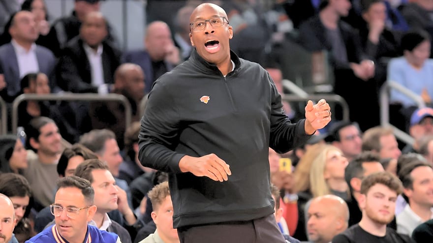 Mike Brown defends his controversial Jalen Brunson decision