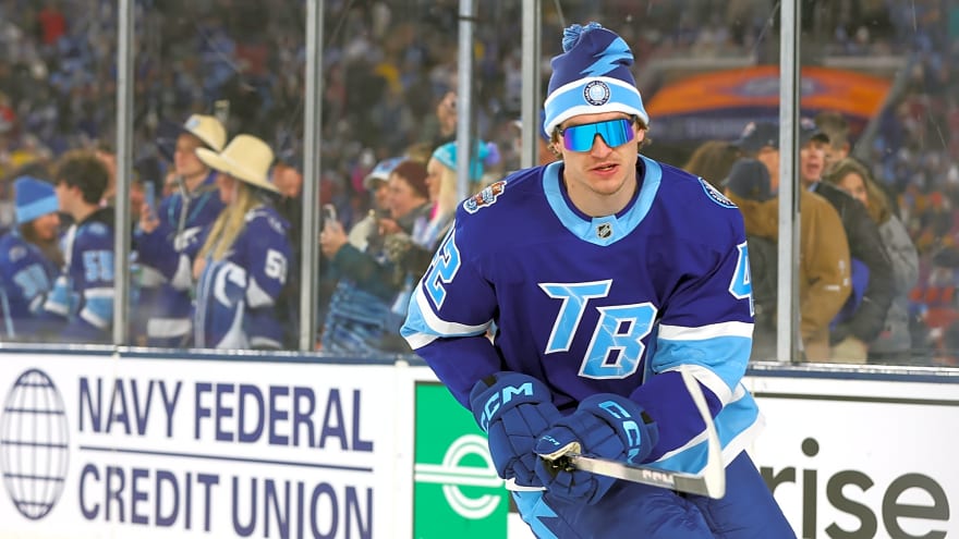 Vancouver Canucks Claim Curtis Douglas