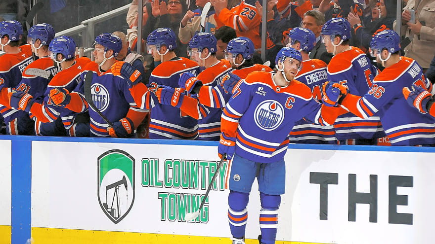 Wild McDavid Streak Makes Him the Clear Hart Trophy Favorite