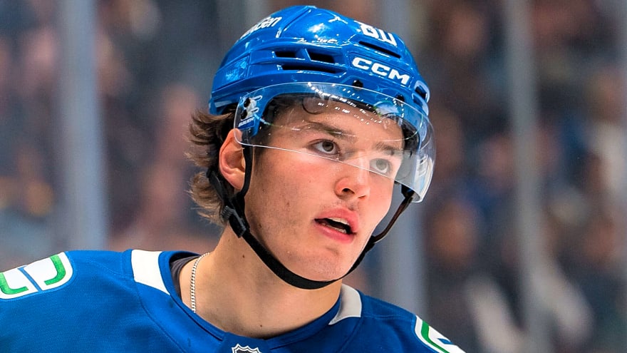 Canucks prospects Cootes and Dervin announced as finalist for sportsmanlike awards