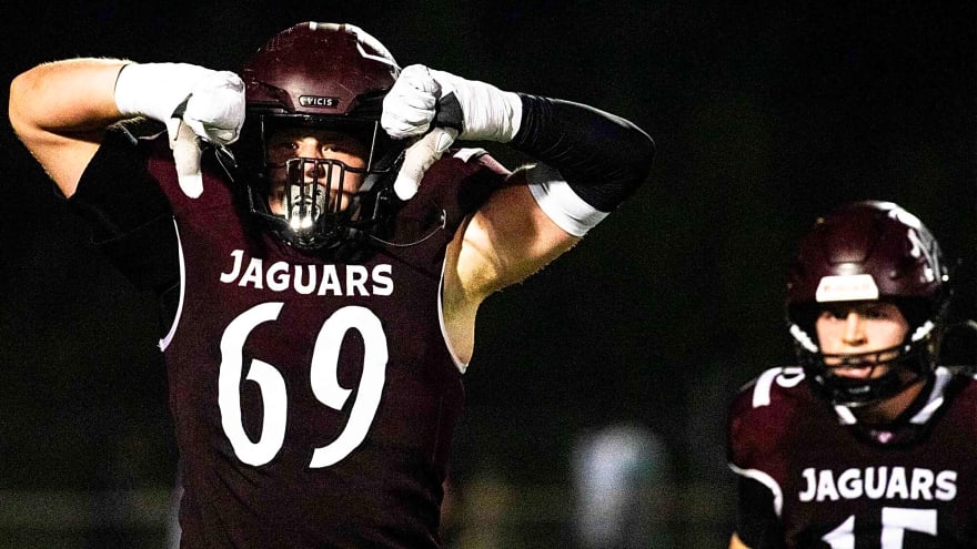 Top Florida Gators recruiting target is taking notice of the incredible hot streak Jon Sumrall’s been on
