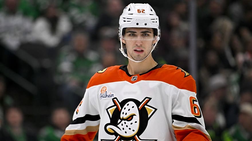 Ducks sign Nikita Nesterenko to two-year extension