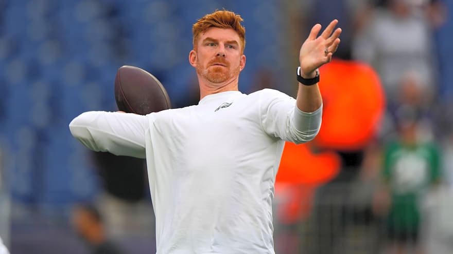 Eagles' Andy Dalton Gets Brutally Honest Regarding Costly Mistake on Monday Night Football