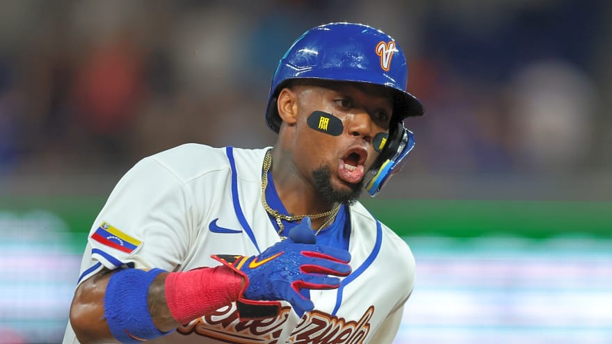 Ronald Acuna Jr. had emotional reaction after Venezuela beat Italy in the WBC semifinal