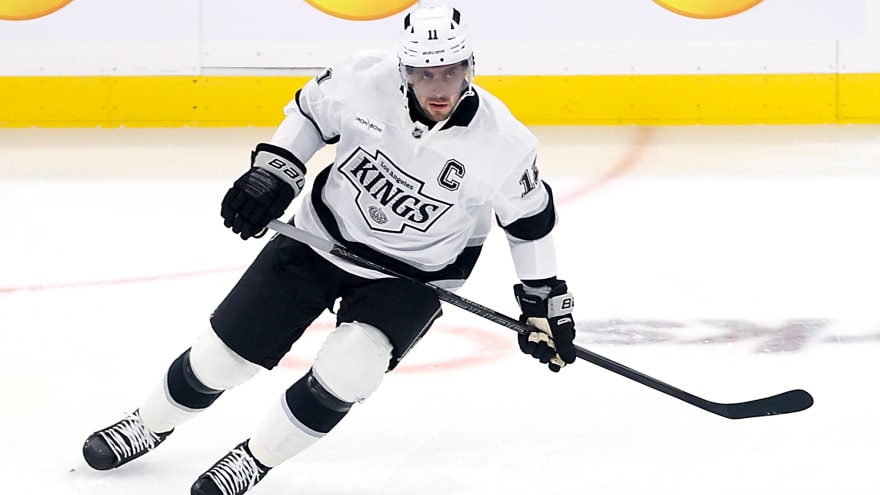 Los Angeles Kings Captain Returns to Face Nashville Predators 