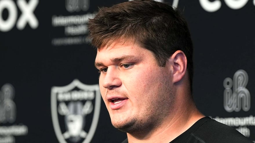 NFL executives and coaches make a loud statement about the Las Vegas Raiders’ new center, Tyler Linderbaum