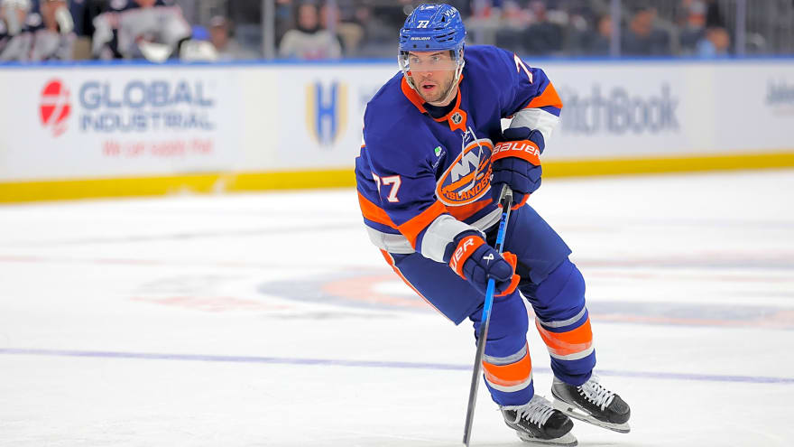 Islanders’ Tony DeAngelo Out One To Two Weeks