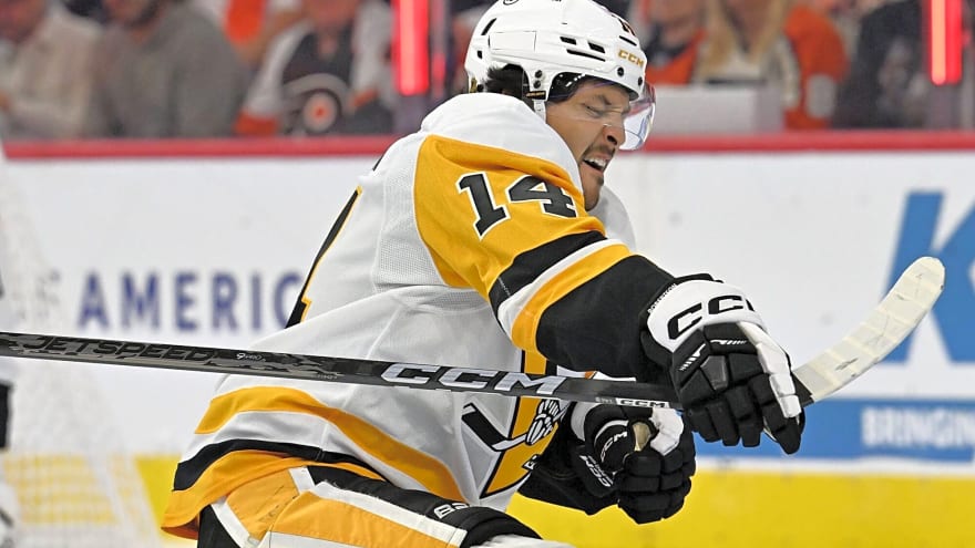 Dubas’ offseason gambles pay off early for Penguins